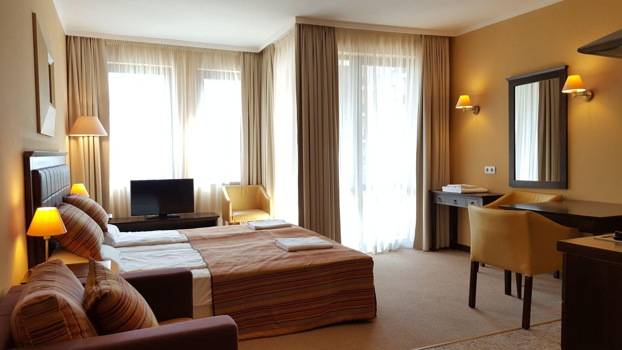 Royal Beach Private Apartments Sunny Beach Eksteriør billede
